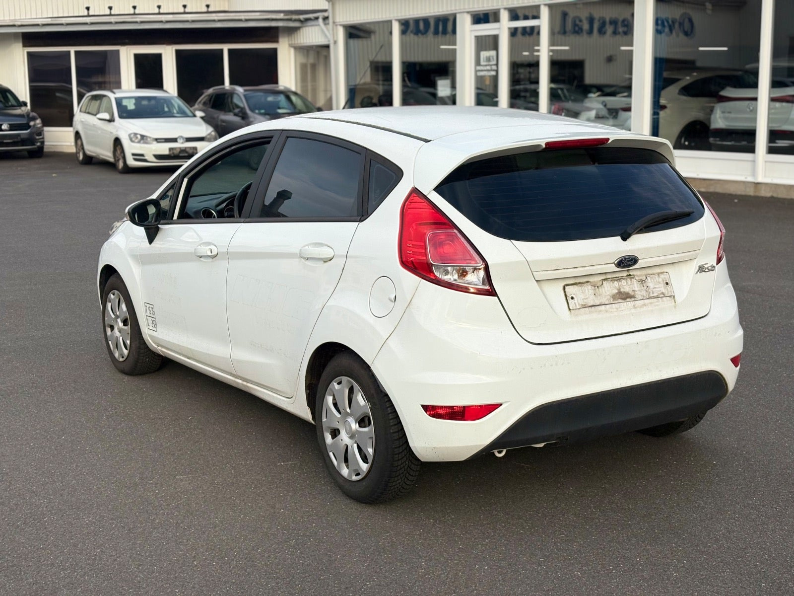 Hvid Ford Fiesta fra 2016