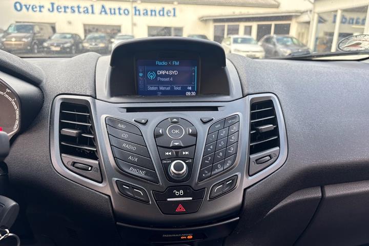 Hvid Ford Fiesta fra 2016