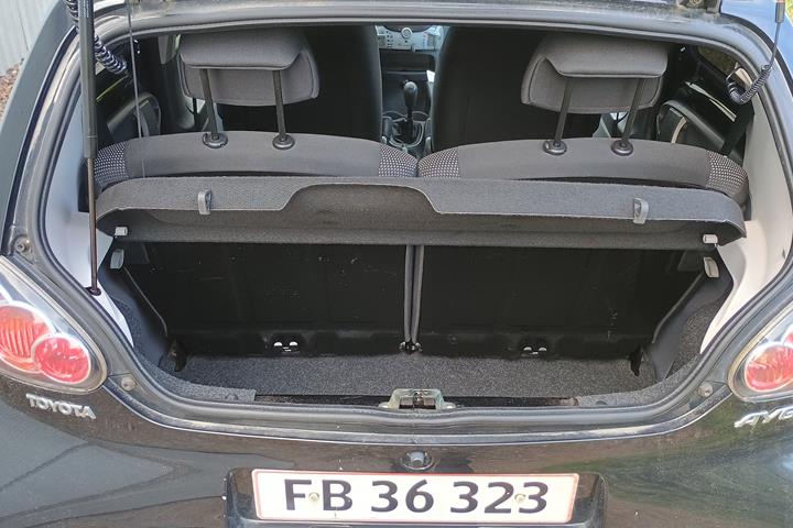 Sort Toyota Aygo fra 2011