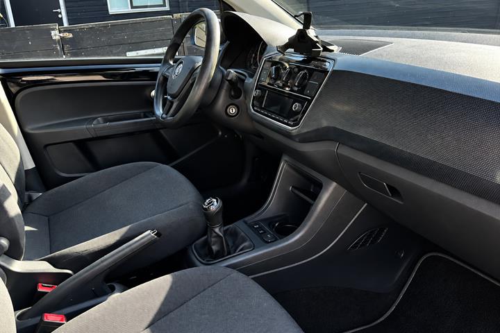 Sort VW UP! fra 2016