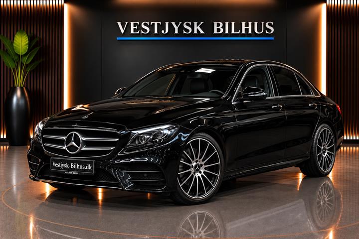 Sort Mercedes E350 d fra 2016 set udefra