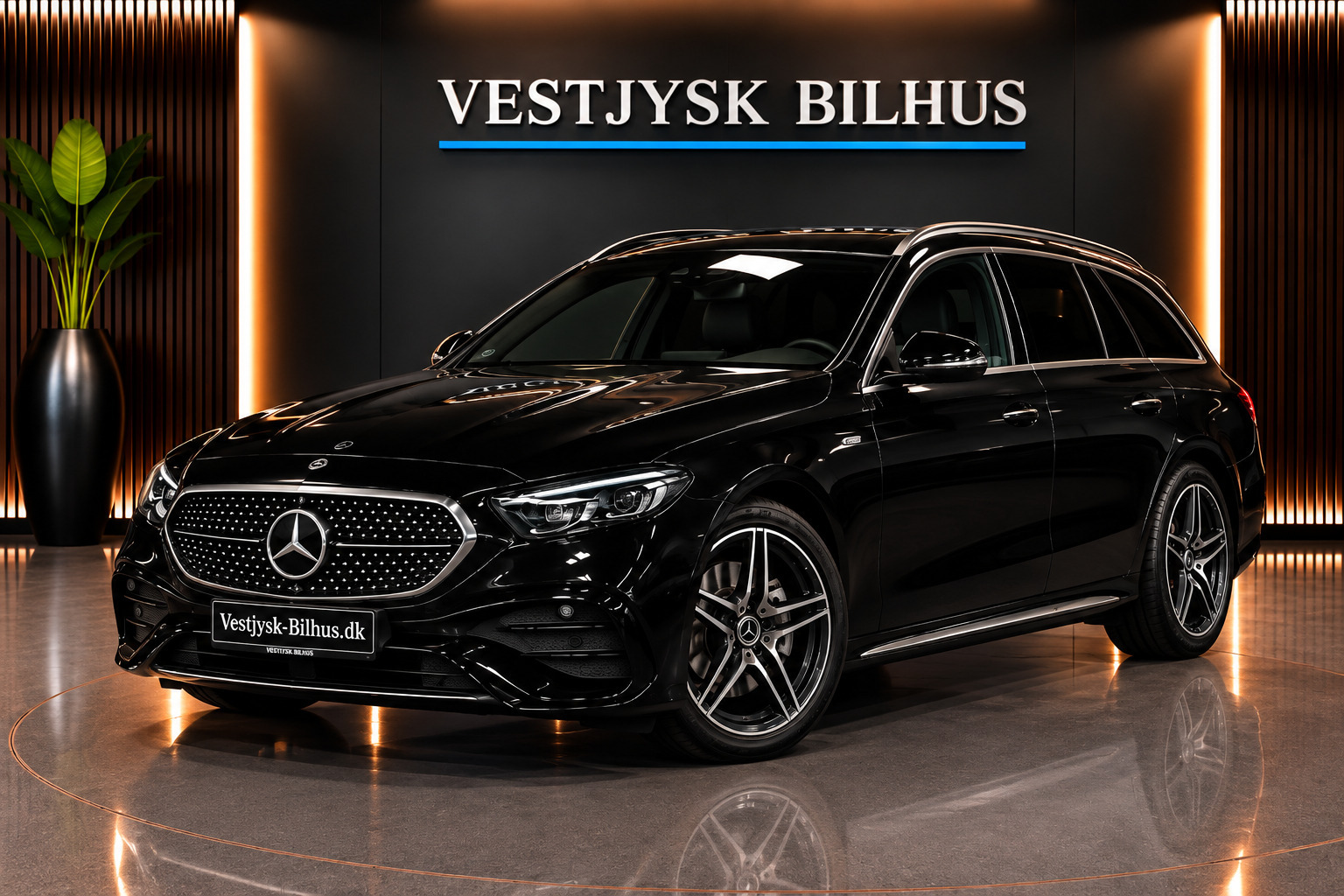 Mercedes E300 e 2,0 AMG Line stc. aut.