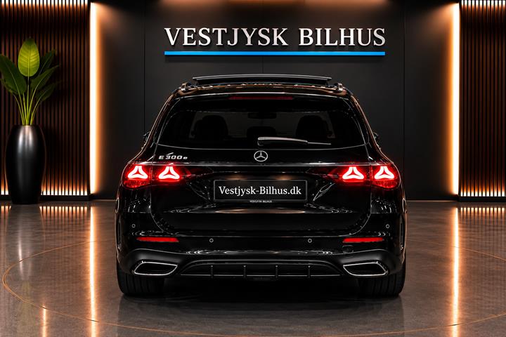 Sort Mercedes E300 e fra 2025