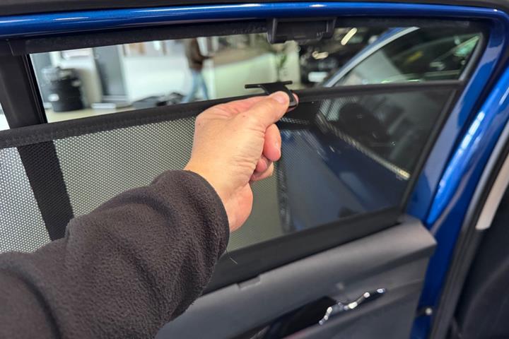 Blå Skoda Enyaq fra 2021