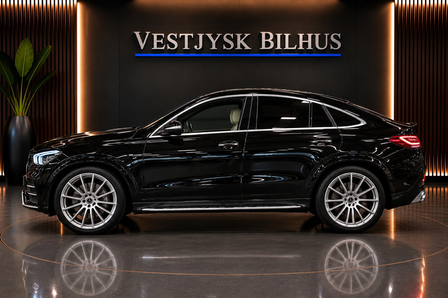 Sort Mercedes GLE350 de fra 2022