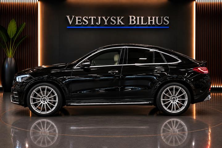 Sort Mercedes GLE350 de fra 2022