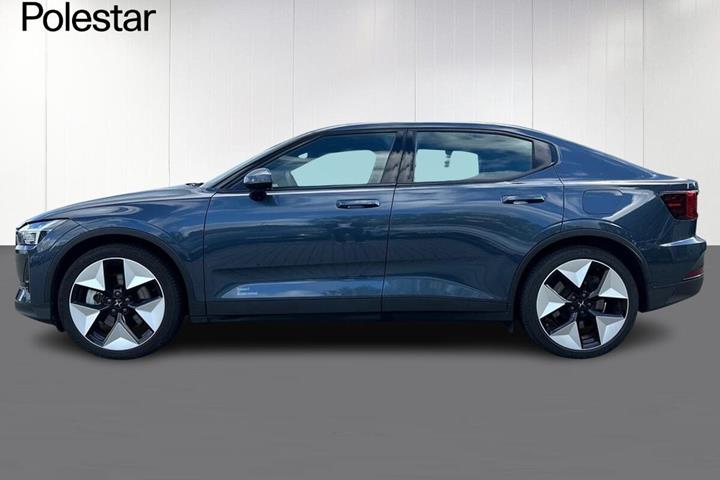 Sort Polestar 2 fra 2024