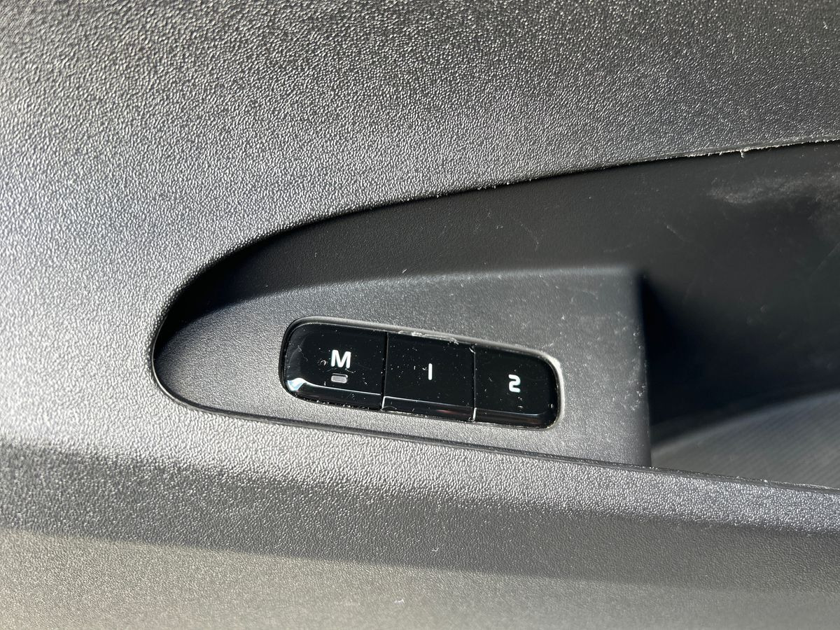 Sort Polestar 2 fra 2024