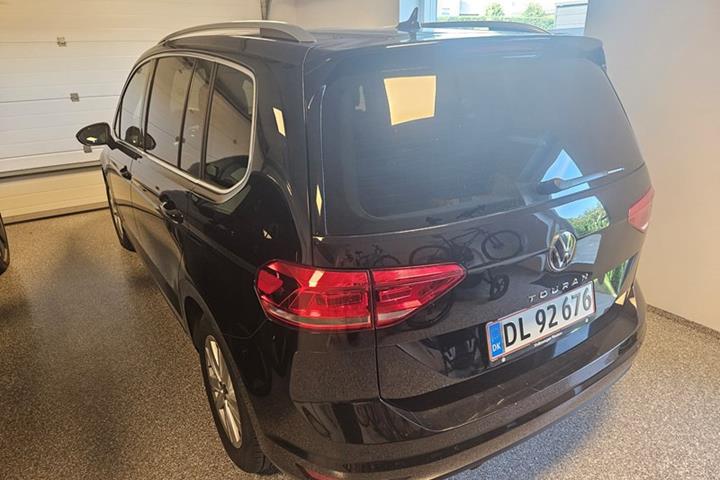 undefined VW Touran fra 2022