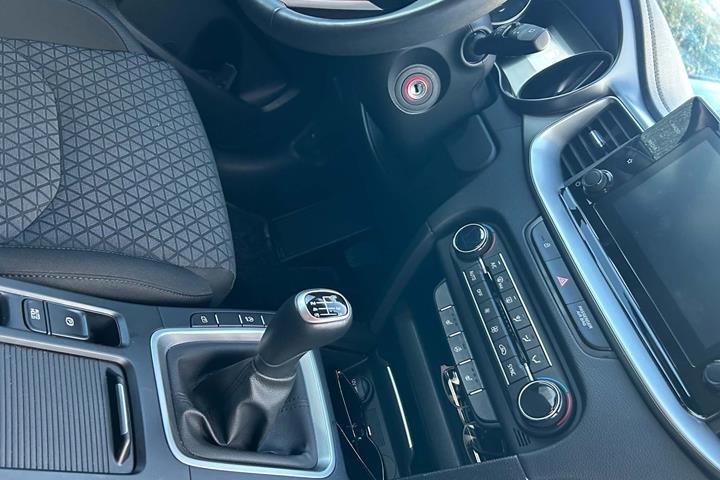 Hvid Kia Ceed fra 2023