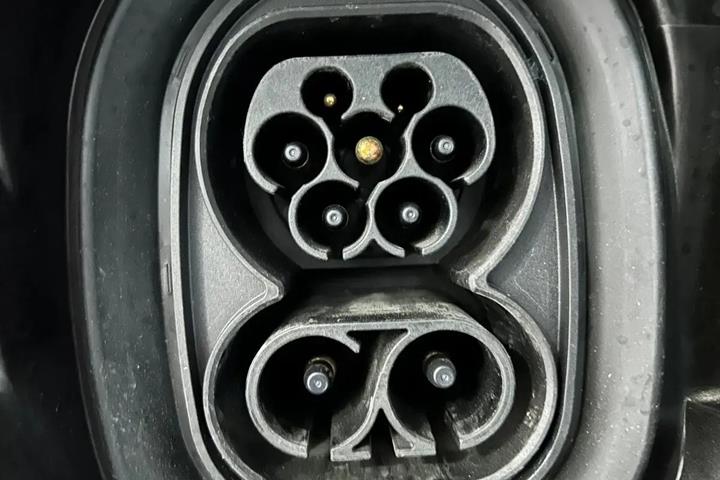 Grøn Skoda Enyaq fra 2025