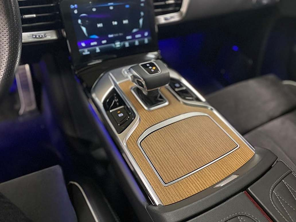 Sort Hongqi Hongqi E-HS9 fra 2024