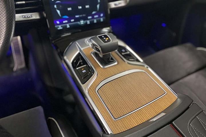 Sort Hongqi Hongqi E-HS9 fra 2024
