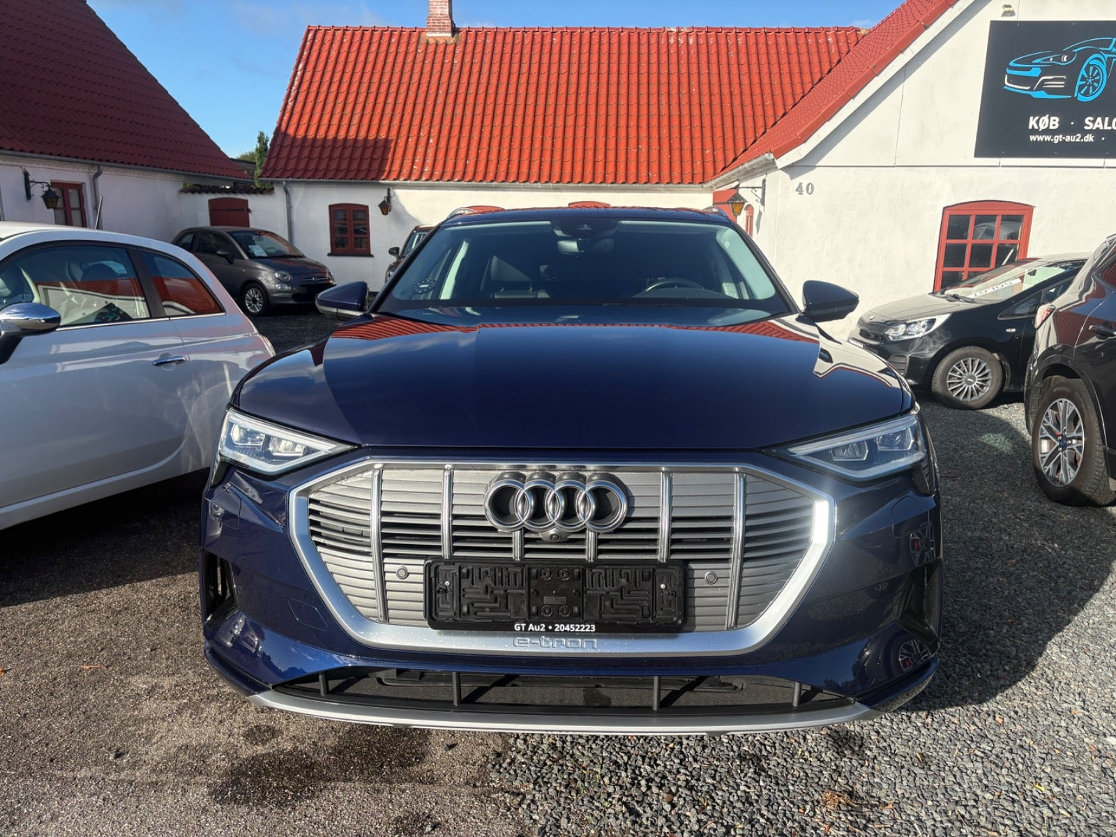 Blå Audi e-tron fra 2021