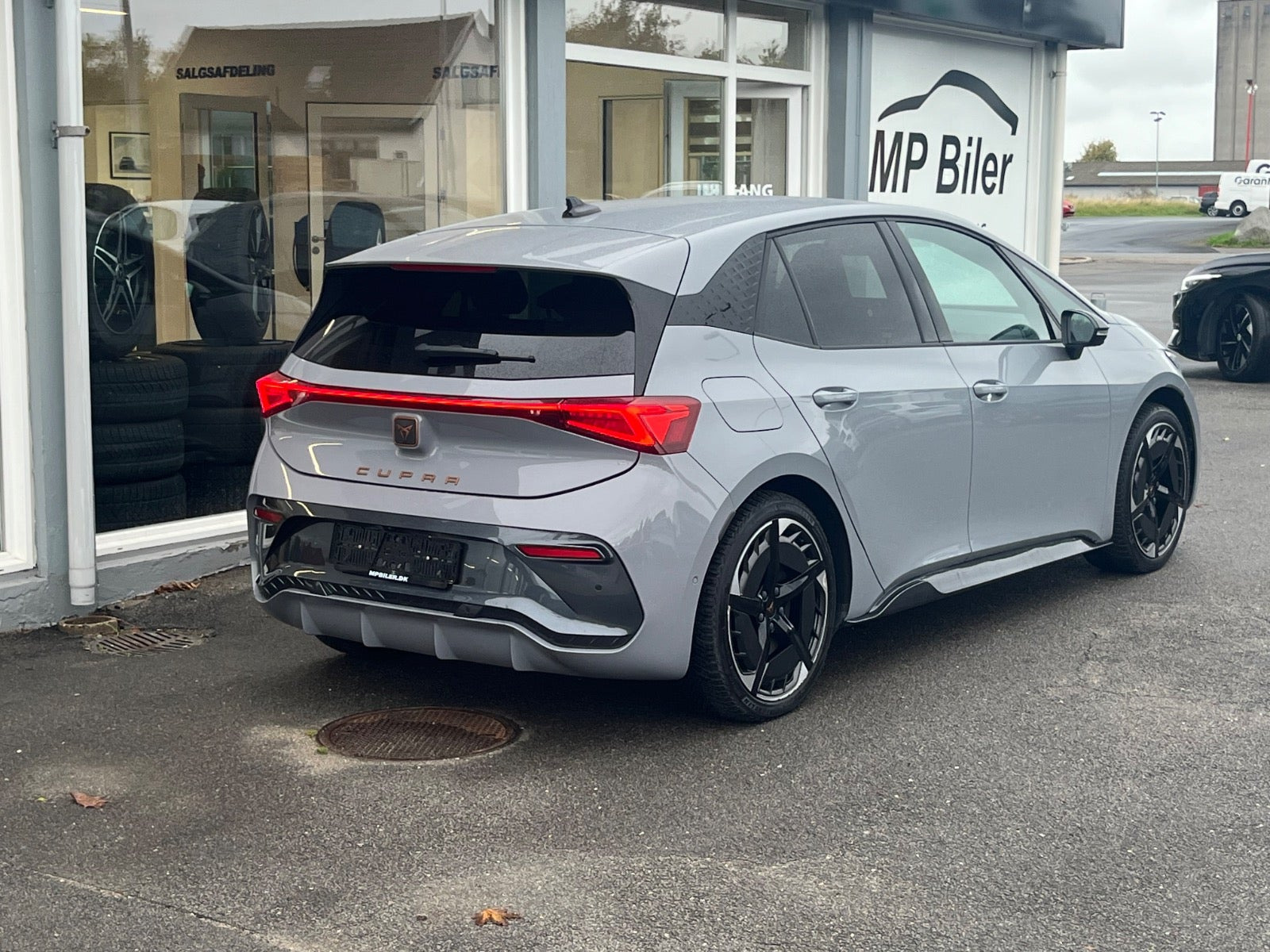 Grå Cupra Born fra 2025