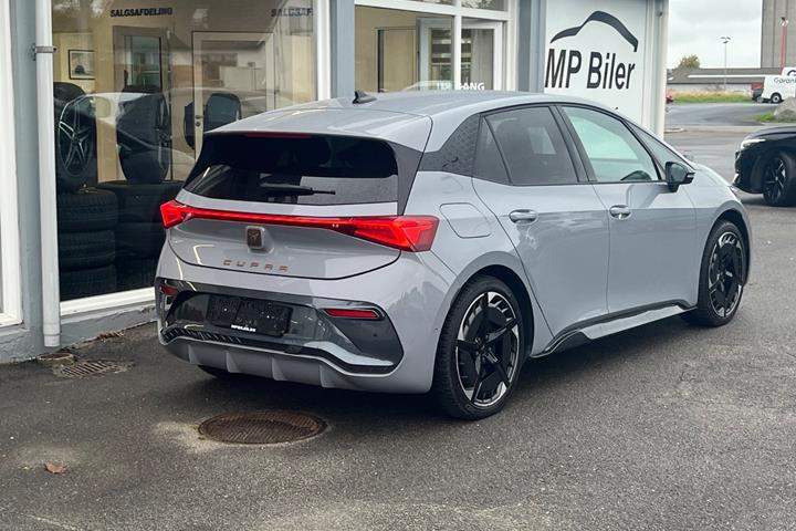 Grå Cupra Born fra 2025