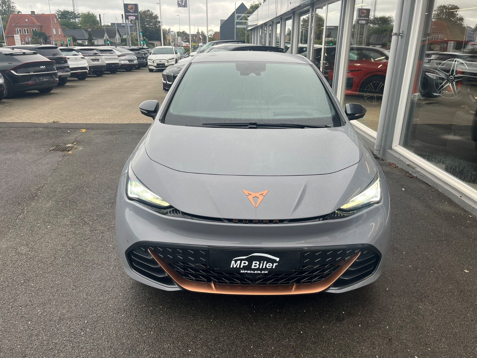 Grå Cupra Born fra 2025