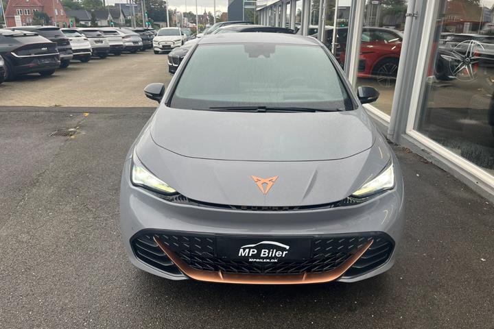 Grå Cupra Born fra 2025
