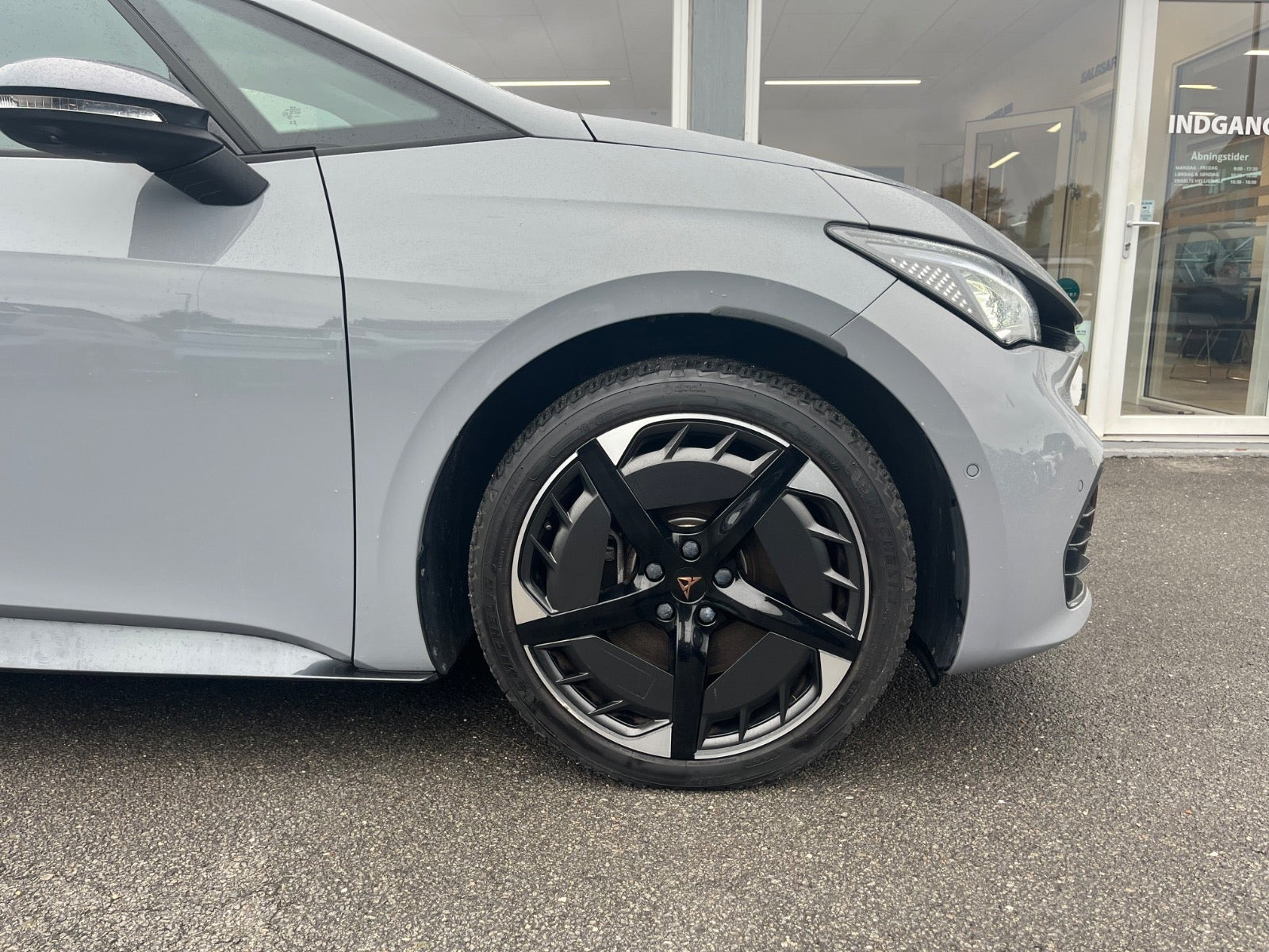 Grå Cupra Born fra 2025