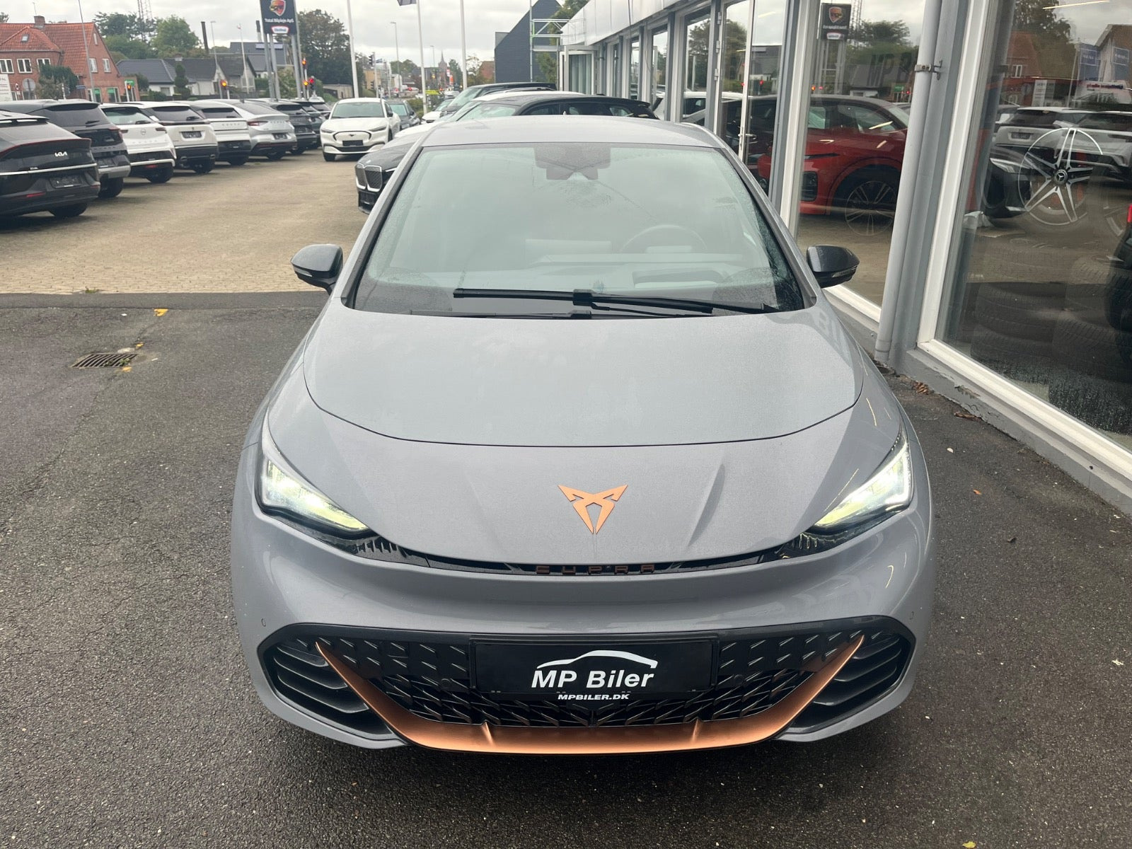 Grå Cupra Born fra 2025