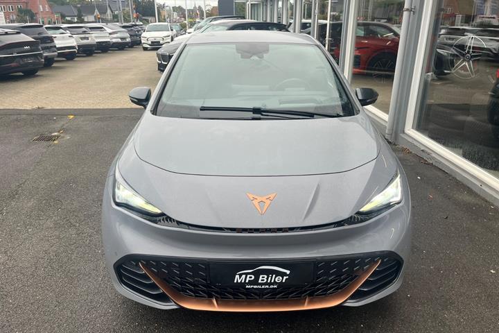Grå Cupra Born fra 2025