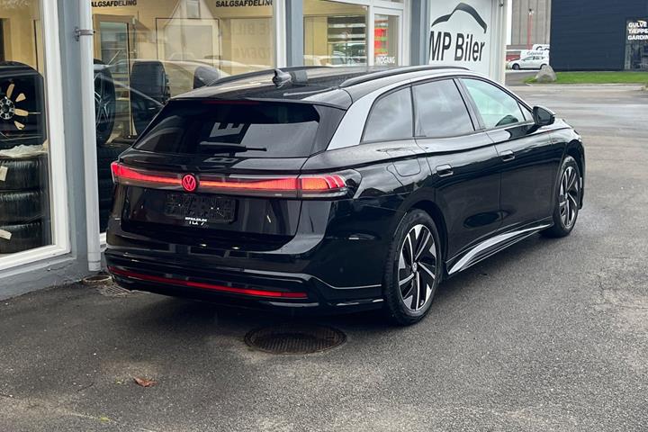 Sort VW ID.7 fra 2025