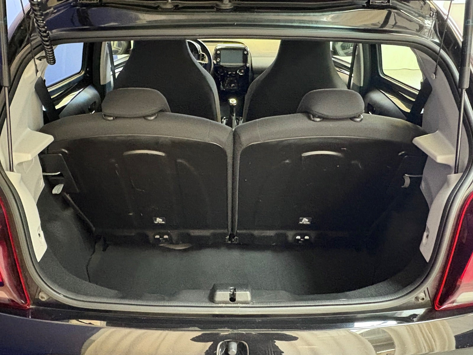 Sort Peugeot 108 fra 2020