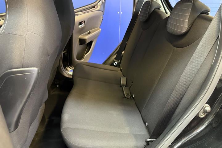 Sort Peugeot 108 fra 2020