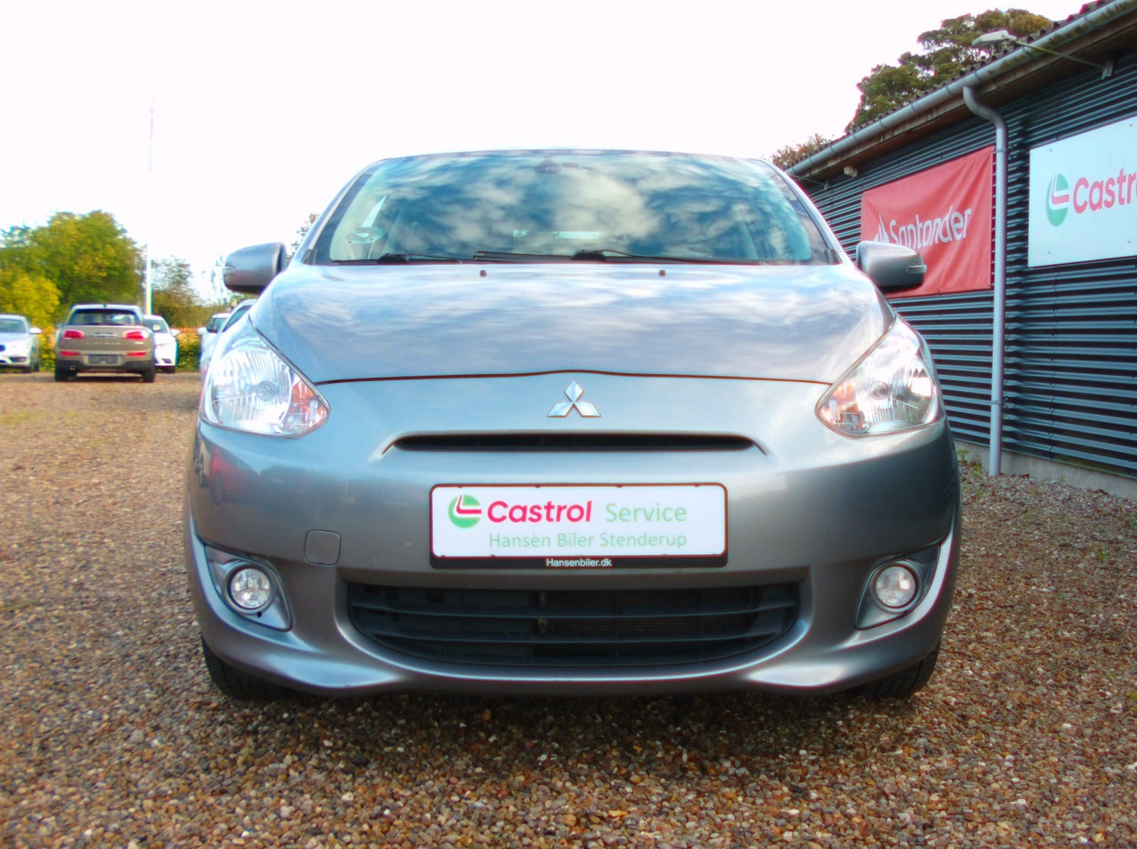 Grå Mitsubishi Space Star fra 2015