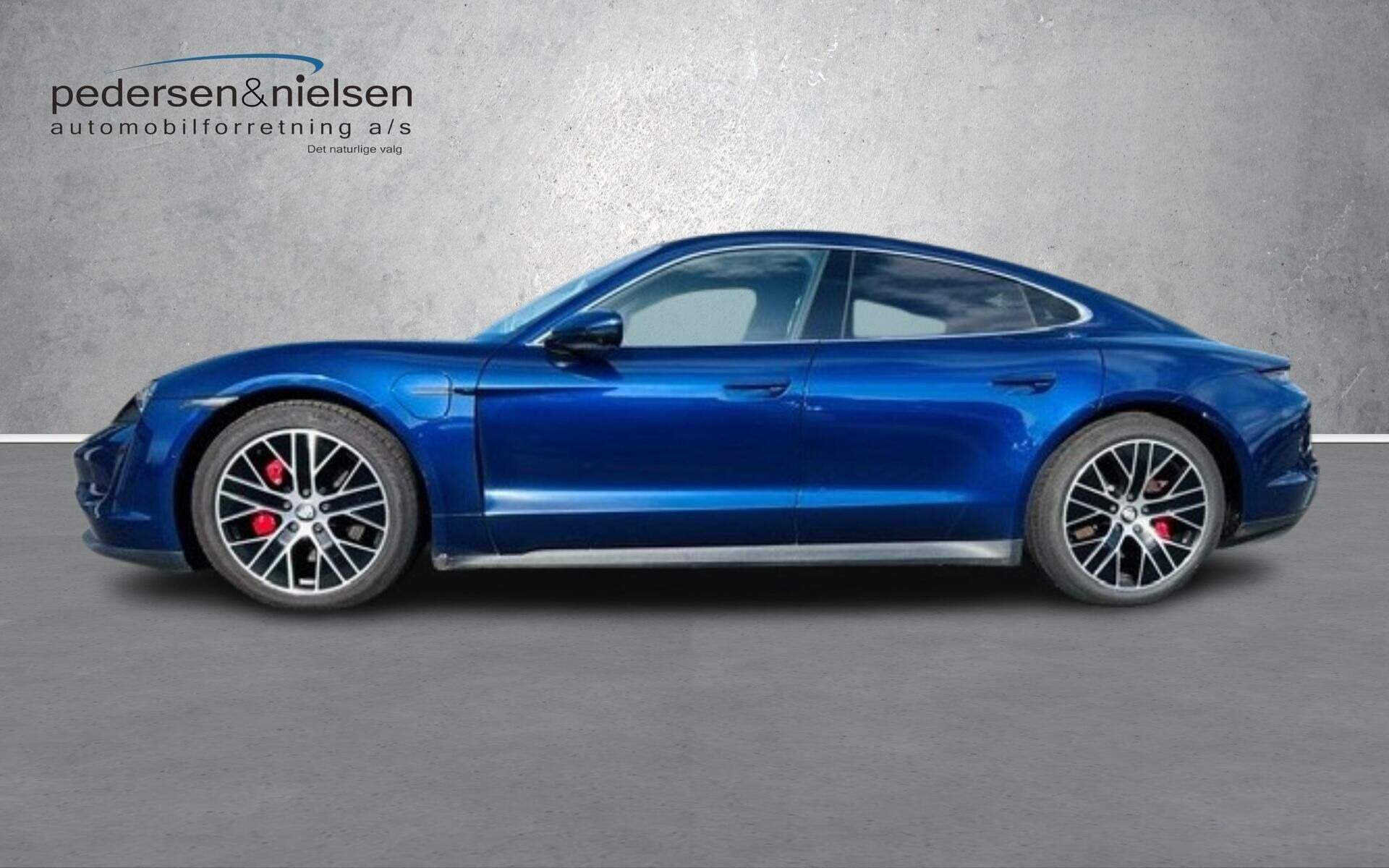 Blå Porsche Taycan fra 2020