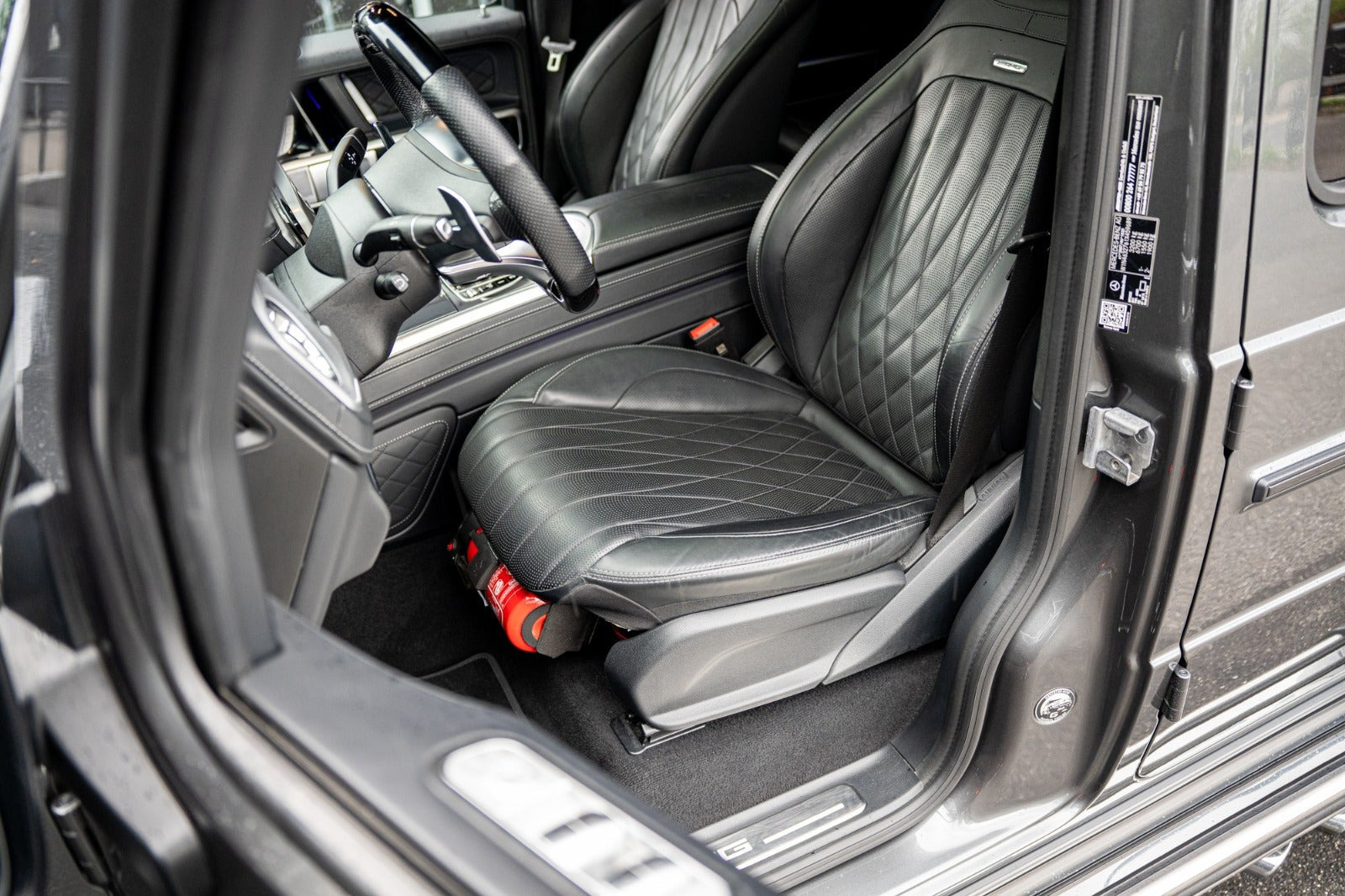 Gul Mercedes G63 fra 2022