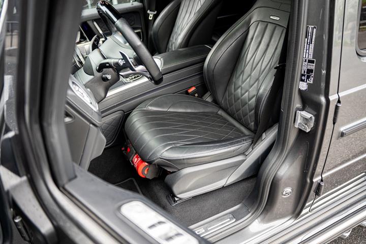 Gul Mercedes G63 fra 2022