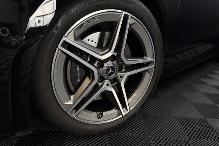 Sort Mercedes CLA200 fra 2020