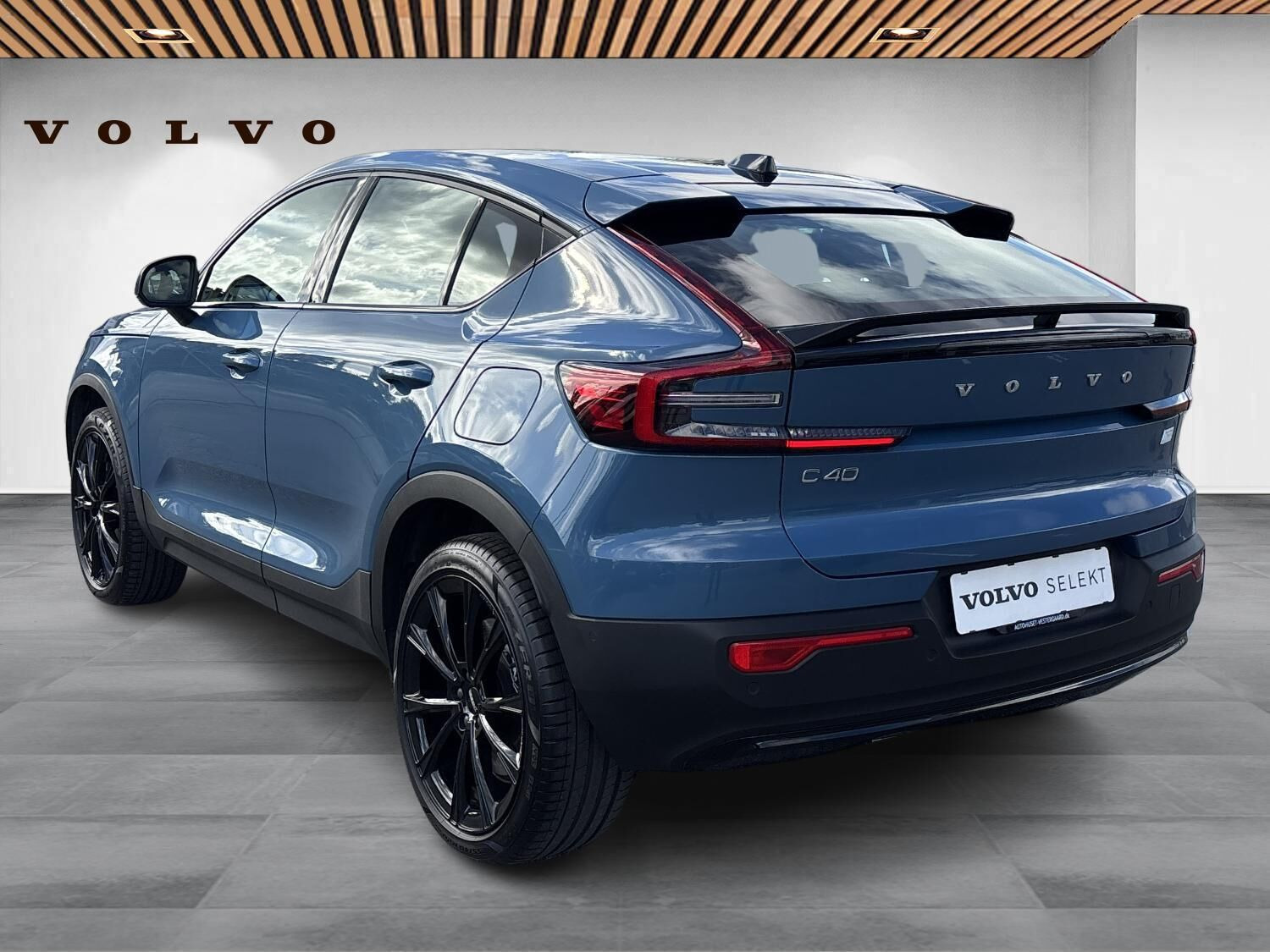 Blå Volvo C40 fra 2024