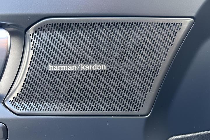 Blå Volvo C40 fra 2024