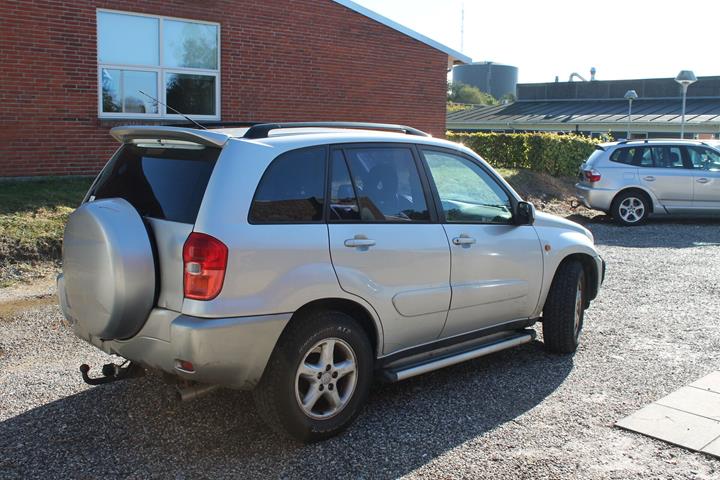 undefined Toyota RAV4 fra 2002