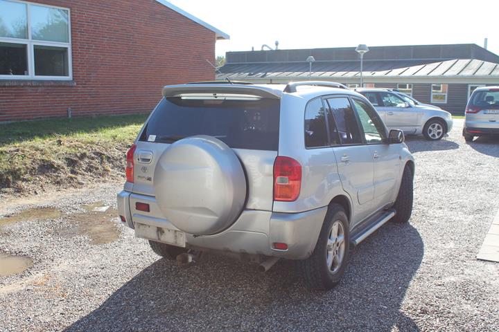 undefined Toyota RAV4 fra 2002
