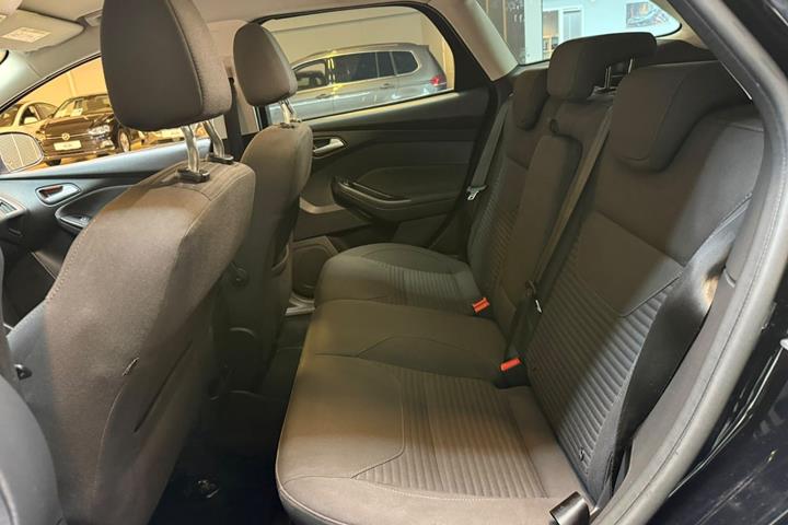 Sort Ford Focus fra 2015