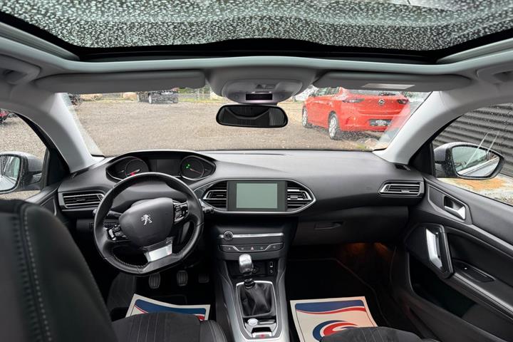 undefined Peugeot 308 fra 2017