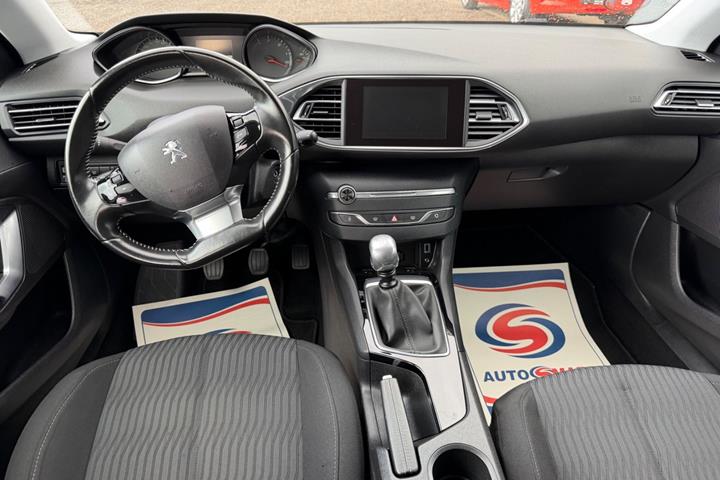 undefined Peugeot 308 fra 2016