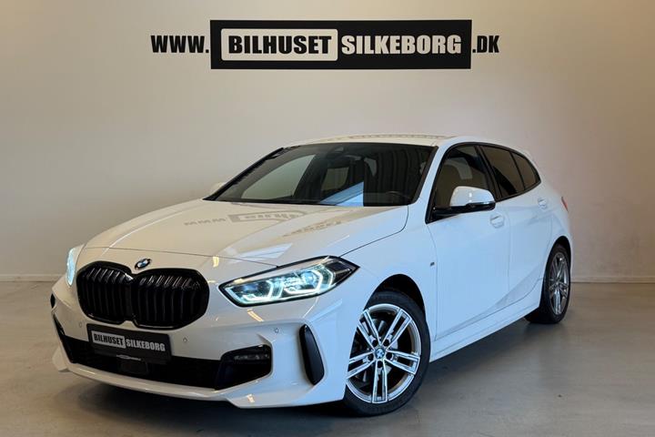 Hvid BMW 118i fra 2020