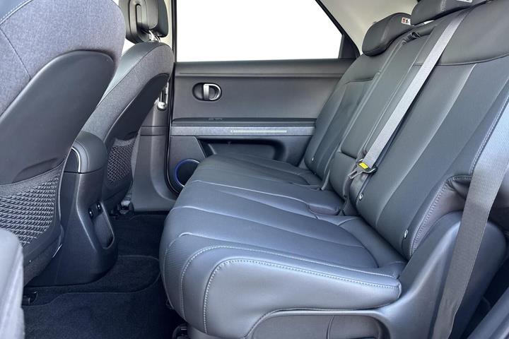 Beige Hyundai Ioniq 5 fra 2026