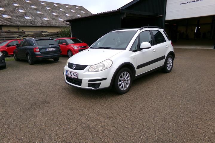 Hvid Suzuki SX4 fra 2009