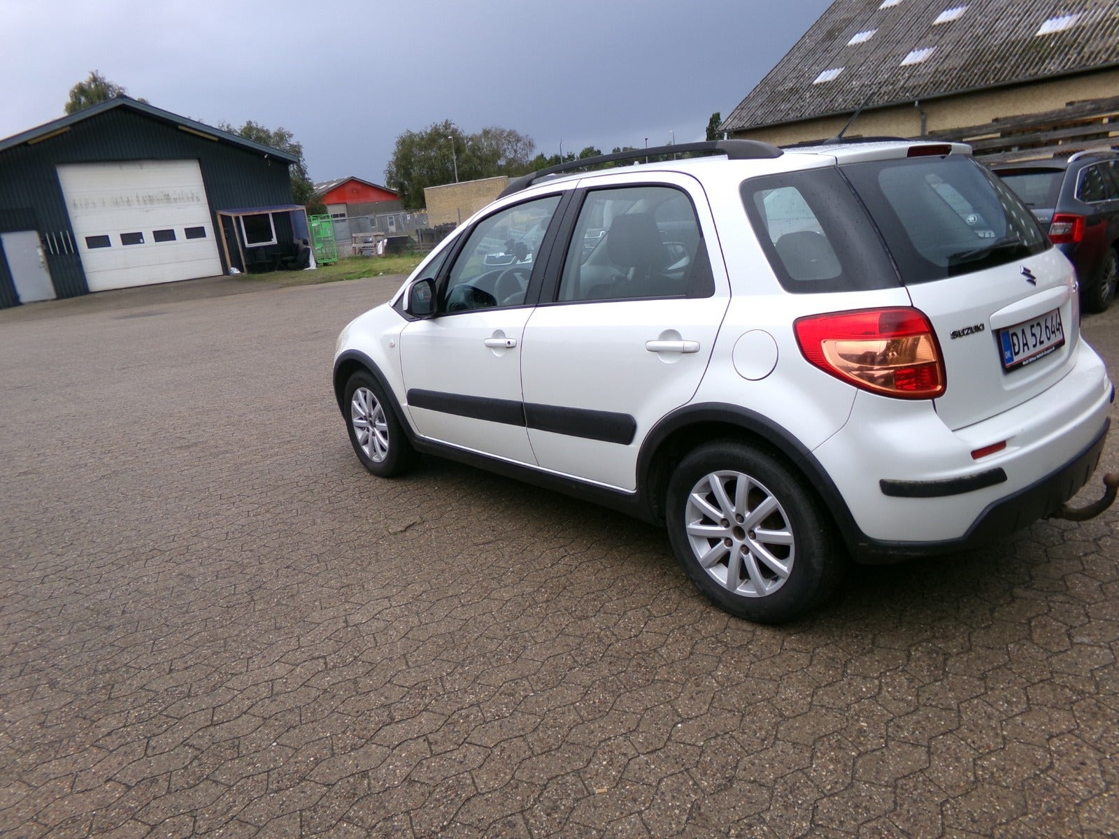 Hvid Suzuki SX4 fra 2009