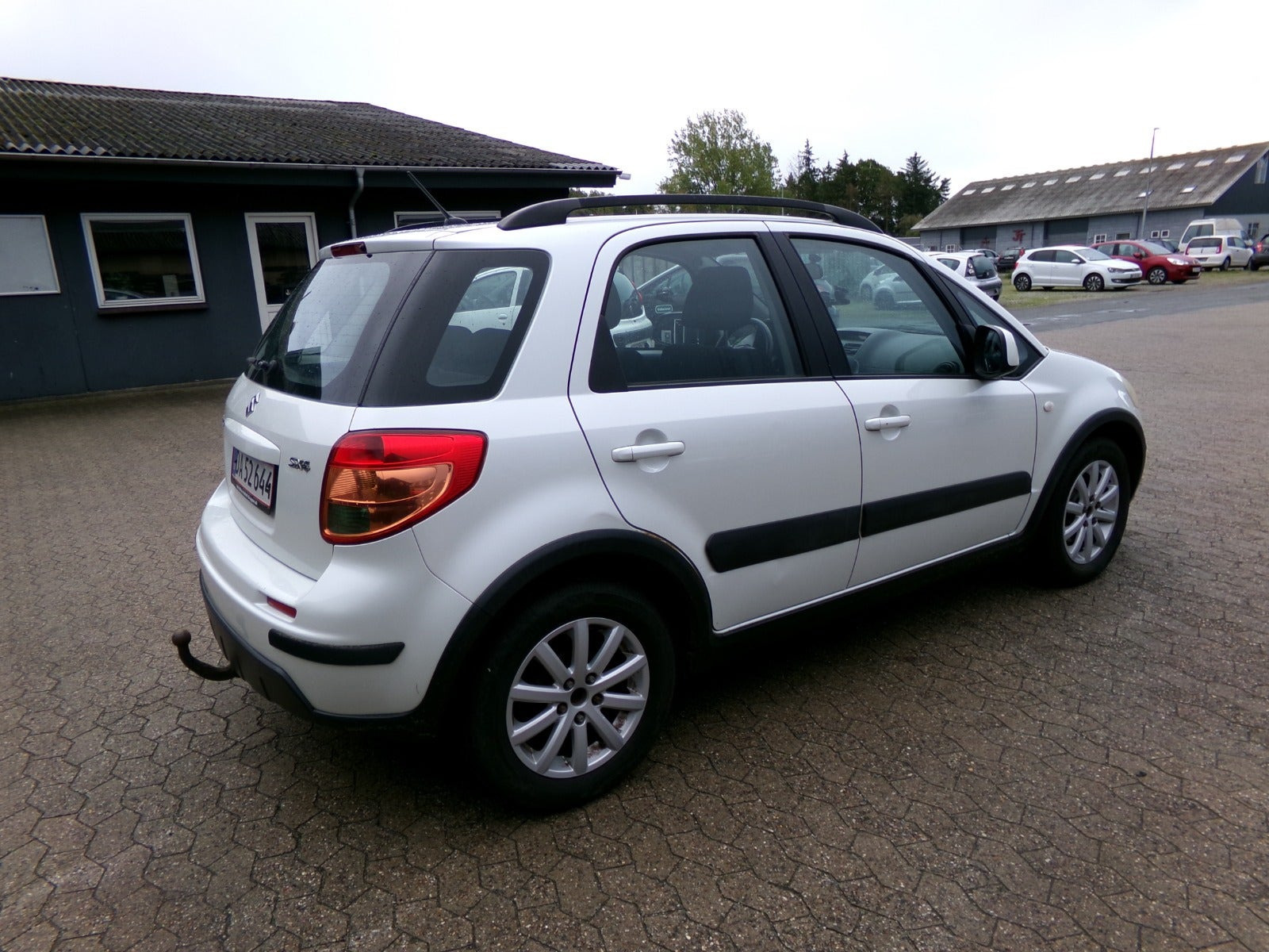 Hvid Suzuki SX4 fra 2009