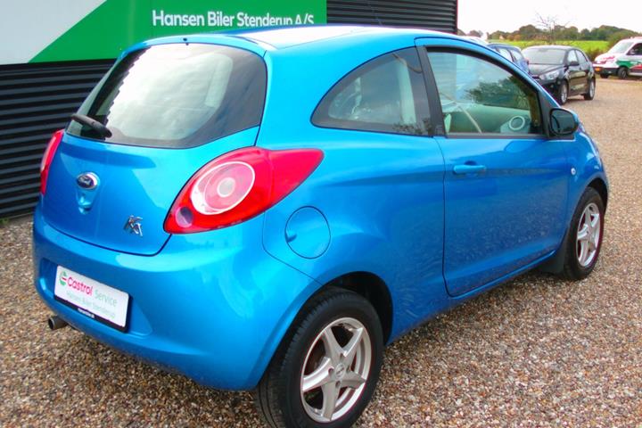 Blå Ford Ka fra 2013