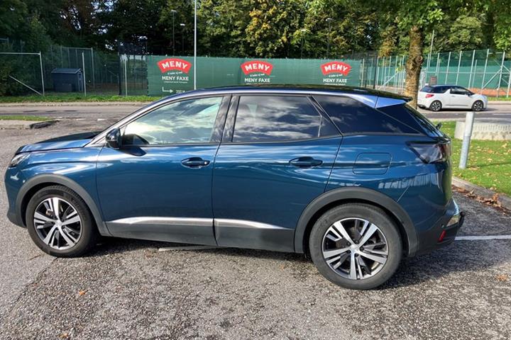 undefined Peugeot 3008 fra 2023