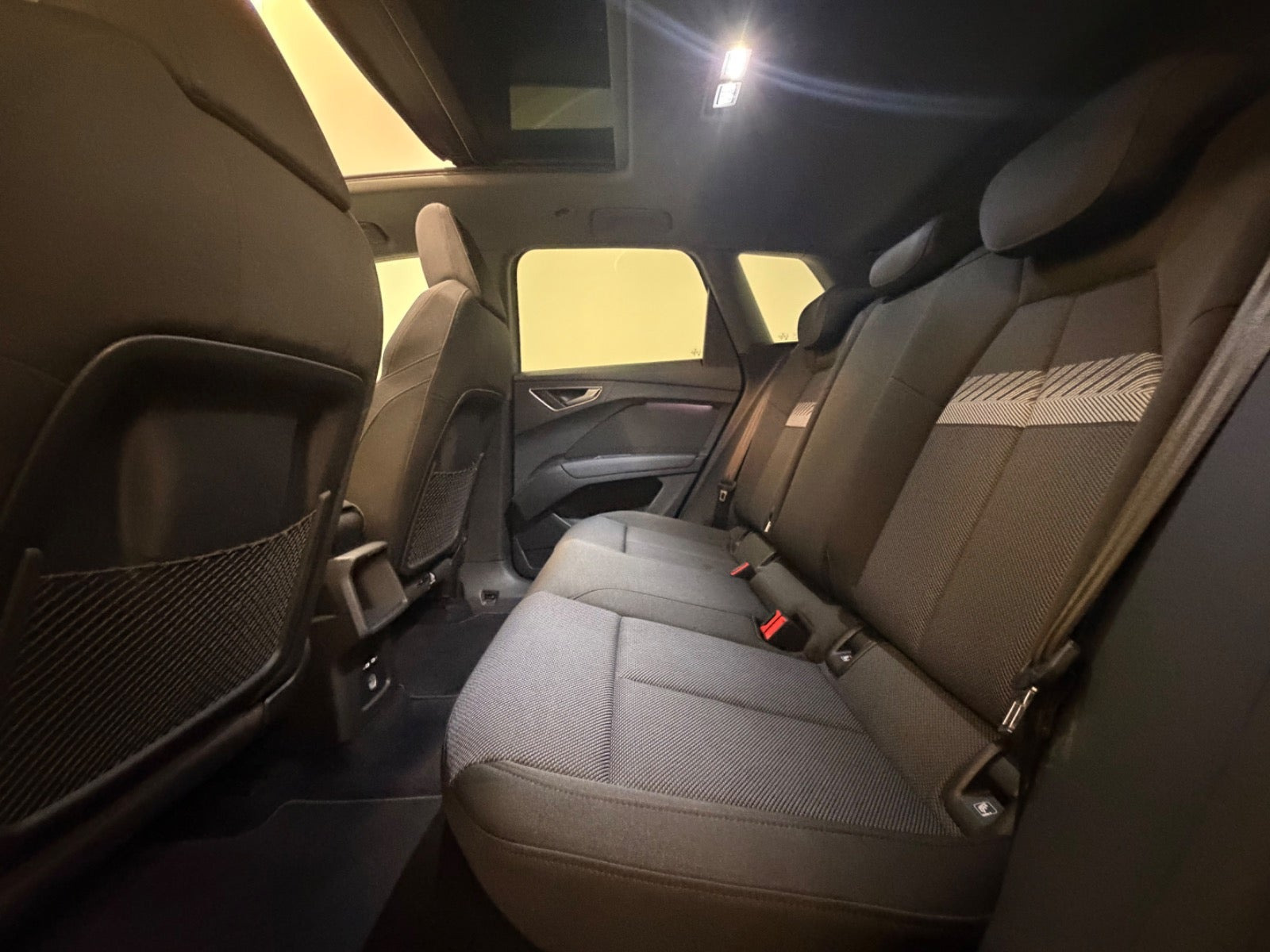 Grøn Audi Q4 e-tron fra 2022