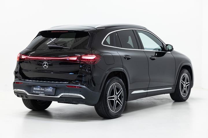 Sort Mercedes EQA350 fra 2025
