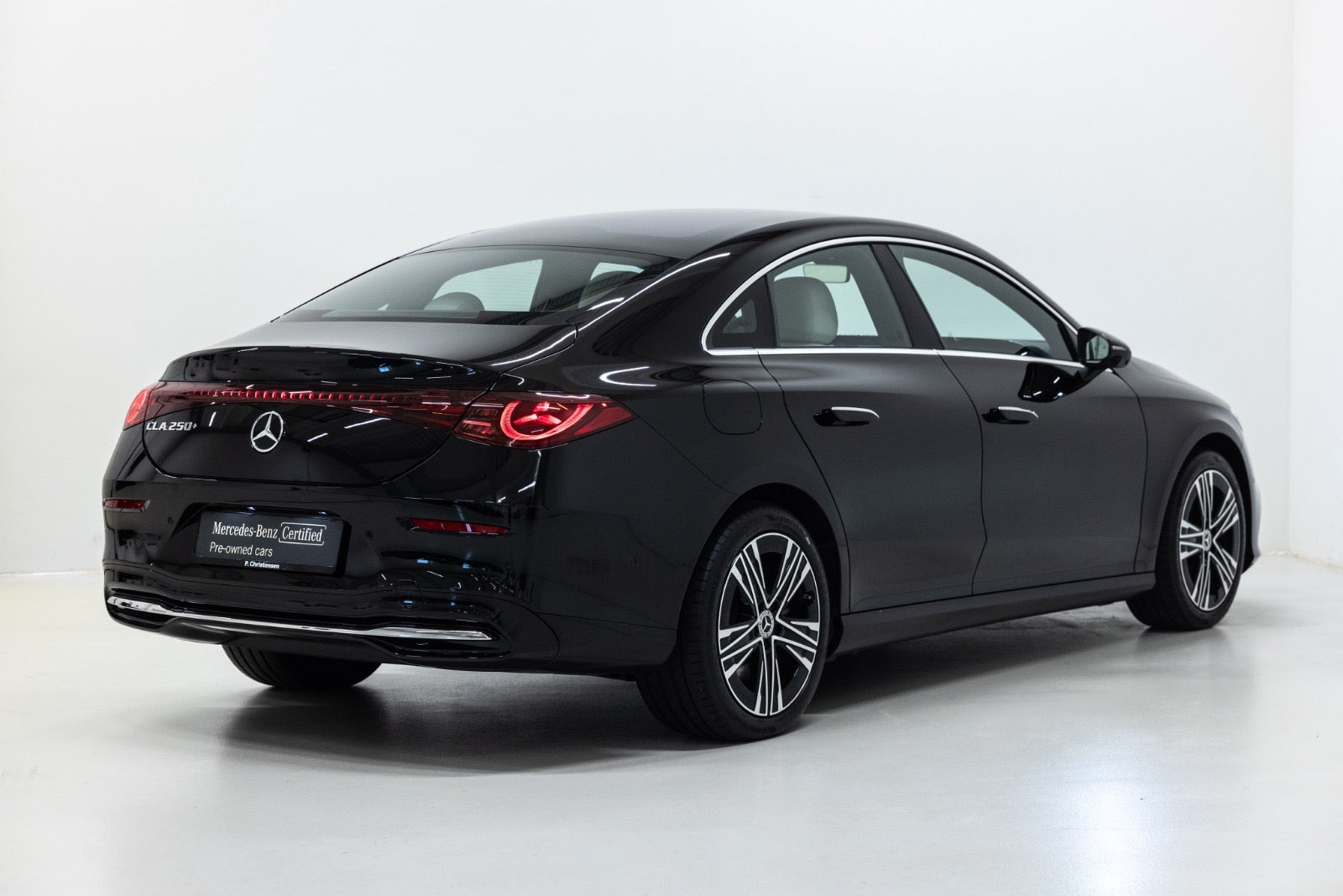 Sort Mercedes CLA250+ fra 2026